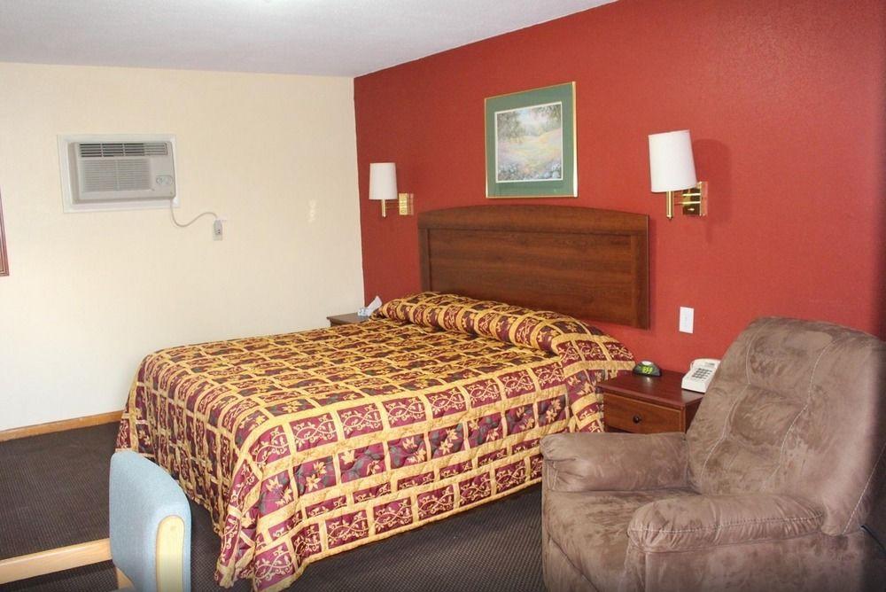 Budget Inn Oskaloosa المظهر الخارجي الصورة